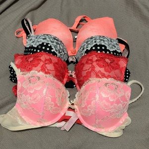 Victoria’s Secret bras
